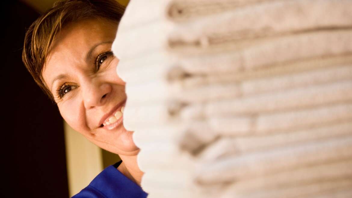 مكتب كوين سيرفيس يوفر لكم مكتب شغالات وخدم في أحمد فخري – للاتصال بنا 0224907844 – 01158648023 – 01011195005